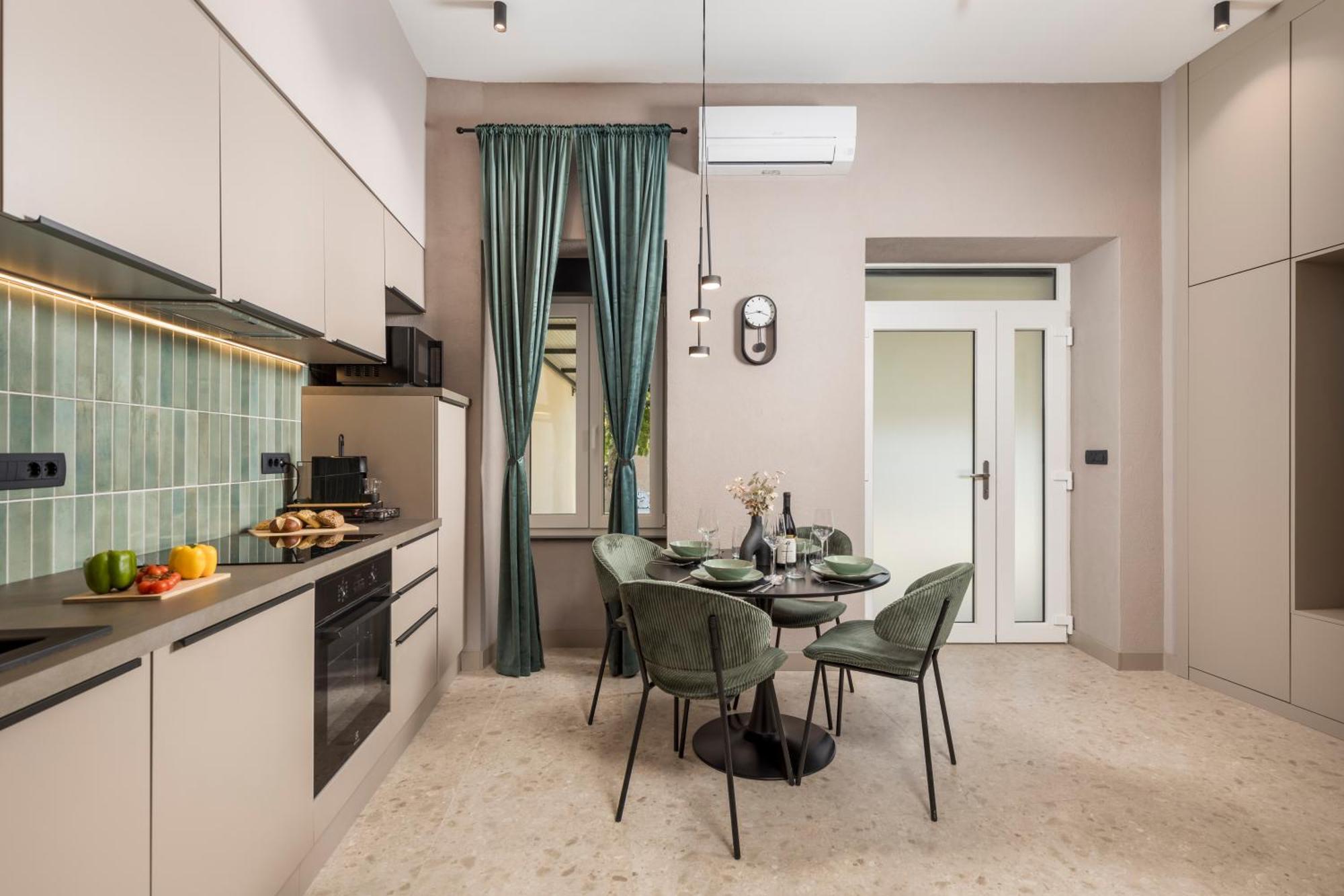 Apartment Greenri Rijeka Bagian luar foto