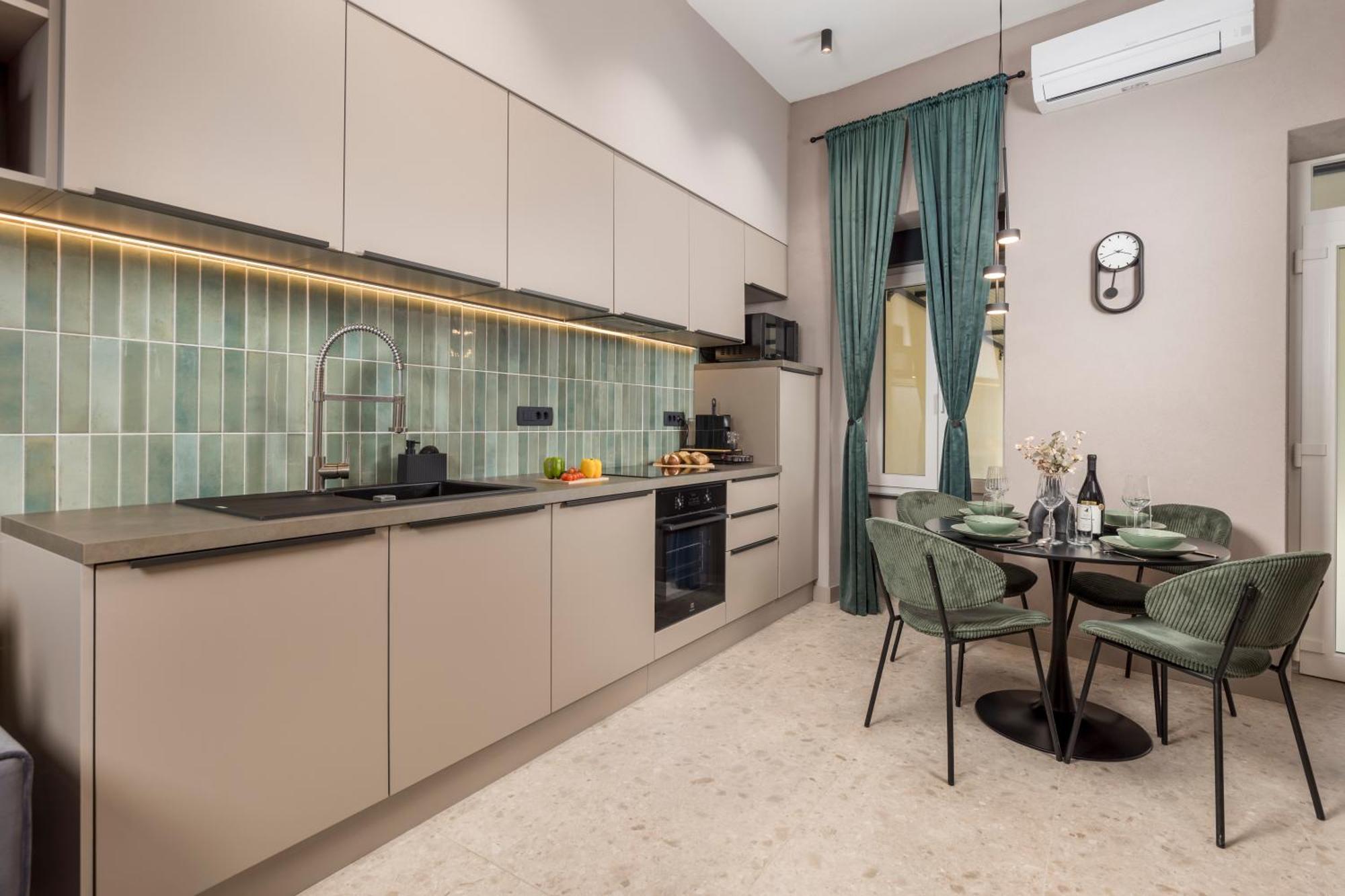 Apartment Greenri Rijeka Bagian luar foto