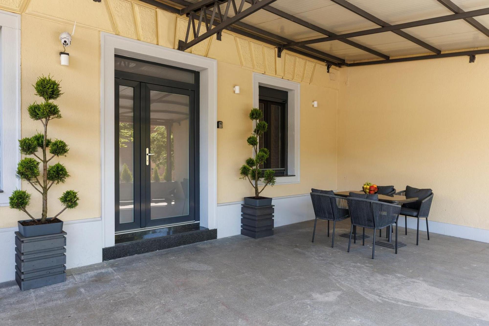 Apartment Greenri Rijeka Bagian luar foto